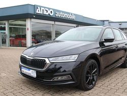Schwarz Gebraucht 2024 Skoda Octavia Ambition Kombi | 24.900 €