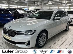 Weiss Gebraucht 2021 BMW 540 Kombi | 38.449 € (Guter Preis)