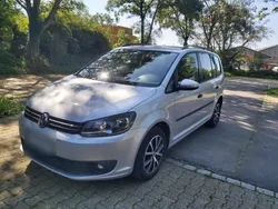 Silber Gebraucht 2014 VW Touran Van / Kleinbus | 6.900 € (Fairer Preis)
