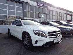 Weiß Gebraucht 2016 Mercedes GLA250 SUV | 21.490 € (Fairer Preis)