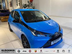 Blau Gebraucht 2015 Toyota Aygo X-cite Kleinwagen | 7.990 € (Guter Preis)