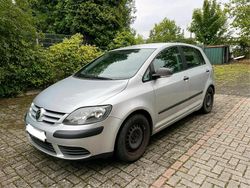Silber Gebraucht 2006 VW Golf Plus Cross Van / Kleinbus | 950 €