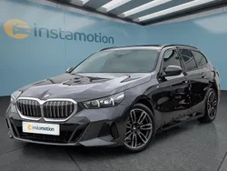 Grau Gebraucht 2024 BMW 520 Kombi | 55.899 € (Fairer Preis)