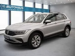 Silber Gebraucht 2023 VW Tiguan Life SUV | 32.450 € (Superpreis)