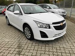 Weiß Gebraucht 2014 Chevrolet Cruze LS Kombi | 3.350 € (Guter Preis)