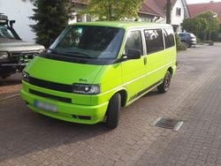 Grün Gebraucht 1995 VW T4 Van | 6.000 €