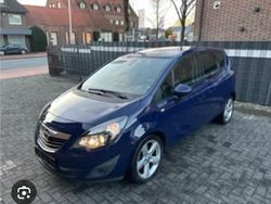 Blau Gebraucht 2011 Opel Meriva Van / Kleinbus | 2.299 € (Superpreis)