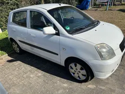 Weiß Gebraucht 2004 Kia Picanto LX Kleinwagen | 800 € (Fairer Preis)