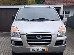 Silber Gebraucht 2006 Hyundai H-1 Van | 7.000 €