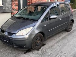 Grau Gebraucht 2006 Mitsubishi Colt Limousine | 1.090 €