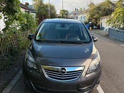 Silber Gebraucht 2012 Opel Meriva Van / Kleinbus | 2.650 € (Fairer Preis)