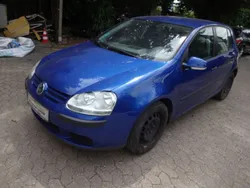 Blau Gebraucht 2004 VW Golf V Trendline Limousine | 2.700 € (Fairer Preis)