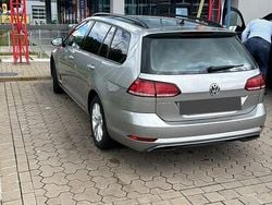 Grau Gebraucht 2018 VW Golf VII Kombi | 8.990 € (Guter Preis)