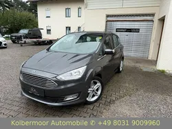 Grau Gebraucht 2019 Ford C-MAX Titanium Van / Kleinbus | 12.990 € (Guter Preis)