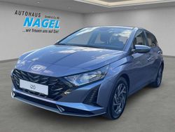 Blau (meta blue / mic) Gebraucht 2025 Hyundai i20 Limousine | 20.490 € (Etwas zu teuer)