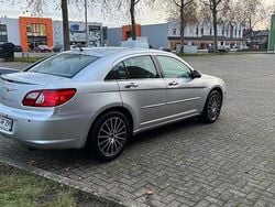 Grau Gebraucht 2009 Chrysler Sebring Limousine | 2.650 €