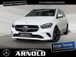 Weiß (polarweiß) Gebraucht 2024 Mercedes B200 Progressive Van / Kleinbus | 30.250 € (Guter Preis)