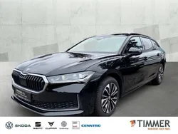 Ebony schwarz metallic Gebraucht 2024 Skoda Superb Selection Kombi | 34.970 € (Fairer Preis)