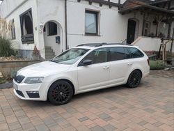 Weiß Gebraucht 2016 Skoda Octavia RS Kombi | 20.000 € (Teuer)
