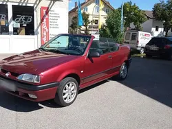 Rot Gebraucht 1996 Renault R9 Limousine | 4.700 €