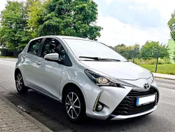 Silber Gebraucht 2018 Toyota Yaris Team Kleinwagen | 8.400 € (Fairer Preis)