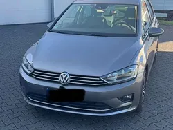 Grau Gebraucht 2014 VW Golf Sportsvan Highline Van / Kleinbus | 13.800 € (Etwas zu teuer)