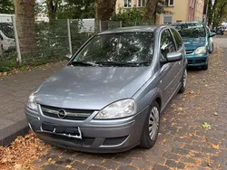 Grau Gebraucht 2006 Opel Corsa Kleinwagen | 1.400 € (Guter Preis)