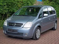 Blau Gebraucht 2005 Opel Meriva Edition Van / Kleinbus | 1.950 €