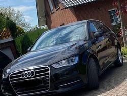 Schwarz Gebraucht 2015 Audi A3 Ambiente Limousine | 8.095 € (Guter Preis)