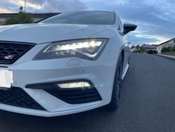 Weiß Gebraucht 2018 Cupra Leon Kombi | 20.600 € (Guter Preis)