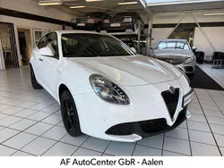 Weiß Gebraucht 2021 Alfa Romeo Giulietta Kleinwagen | 15.390 € (Guter Preis)