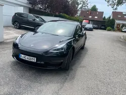 Schwarz Gebraucht 2022 Tesla Model 3 Long Range Limousine | 35.990 € (Teuer)
