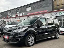 Schwarz Gebraucht 2017 Ford Grand Tourneo Connect Titanium Van / Kleinbus | 13.390 € (Superpreis)
