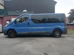 Blau Gebraucht 2012 Opel Vivaro Van | 9.300 €