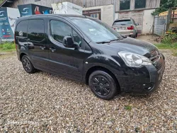 Schwarz Gebraucht 2011 Citroën Berlingo Van / Kleinbus | 2.999 € (Guter Preis)