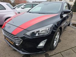 Schwarz Gebraucht 2019 Ford Focus Cool & Connect Limousine | 8.999 € (Superpreis)