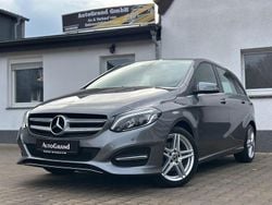 Grau Gebraucht 2018 Mercedes B200 Style Van / Kleinbus | 15.999 € (Fairer Preis)