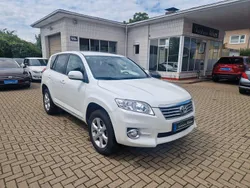 Weiß Gebraucht 2011 Toyota RAV4 Life SUV | 12.999 € (Fairer Preis)
