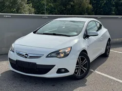 Weiß Gebraucht 2012 Opel Astra GTC Edition Coupé | 4.400 € (Fairer Preis)