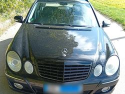 Schwarz Gebraucht 2007 Mercedes E350 Classic Kombi | 3.900 € (Fairer Preis)