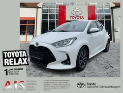 Schneeweiß Gebraucht 2022 Toyota Yaris Hybrid Team Kleinwagen | 18.490 € (Guter Preis)