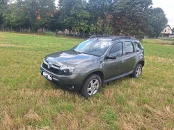 Grün Gebraucht 2013 Dacia Duster SUV | 7.250 € (Fairer Preis)