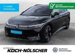 Grenadillschwarz metallic Gebraucht 2024 VW ID.7 GTX Limousine | 63.430 €
