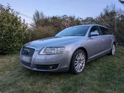 Grau Gebraucht 2005 Audi A6 Kombi | 5.000 €
