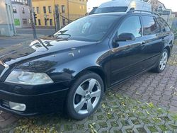 Schwarz Gebraucht 2009 Skoda Octavia Kombi | 3.450 € (Guter Preis)