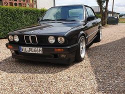 Schwarz Gebraucht 1991 BMW 320 Cabriolet Performance Cabrio | 17.500 €