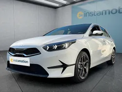 Weiß Gebraucht 2025 Kia Ceed Kleinwagen | 26.749 € (Fairer Preis)
