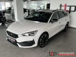"candy" weiss Gebraucht 2024 Cupra Leon Kombi | 29.290 € (Superpreis)