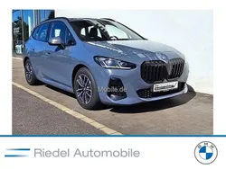 Grau Gebraucht 2024 BMW 218 Active Tourer M Sport Van / Kleinbus | 26.890 € (Superpreis)