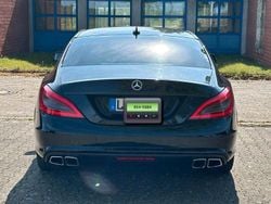 Schwarz Gebraucht 2011 Mercedes 320 AMG Coupé | 13.900 €